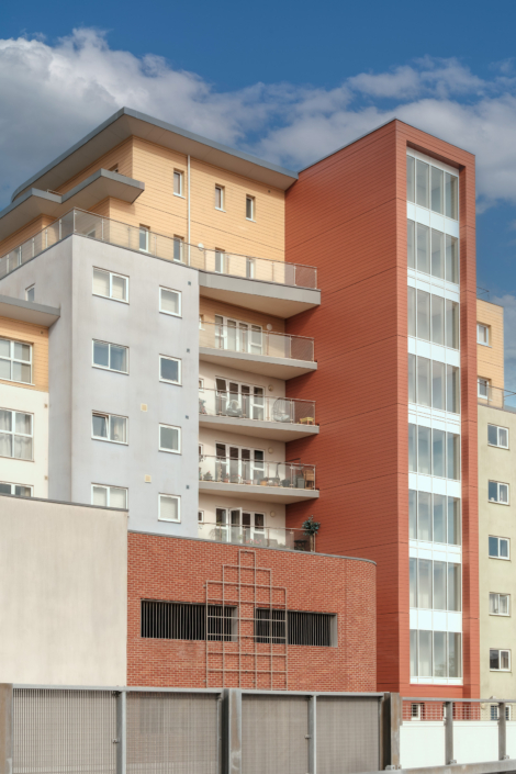 tt facades aqua building lifeboat quay poole 2400px 1 of 9